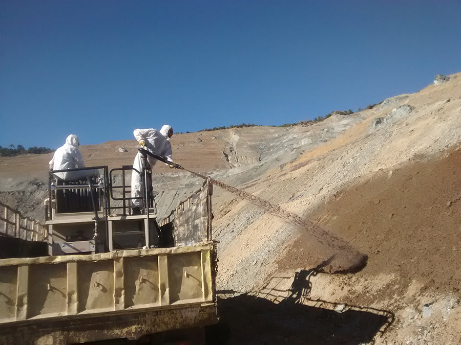 Hydro seeding for the year 2015 at the Asbestos mine